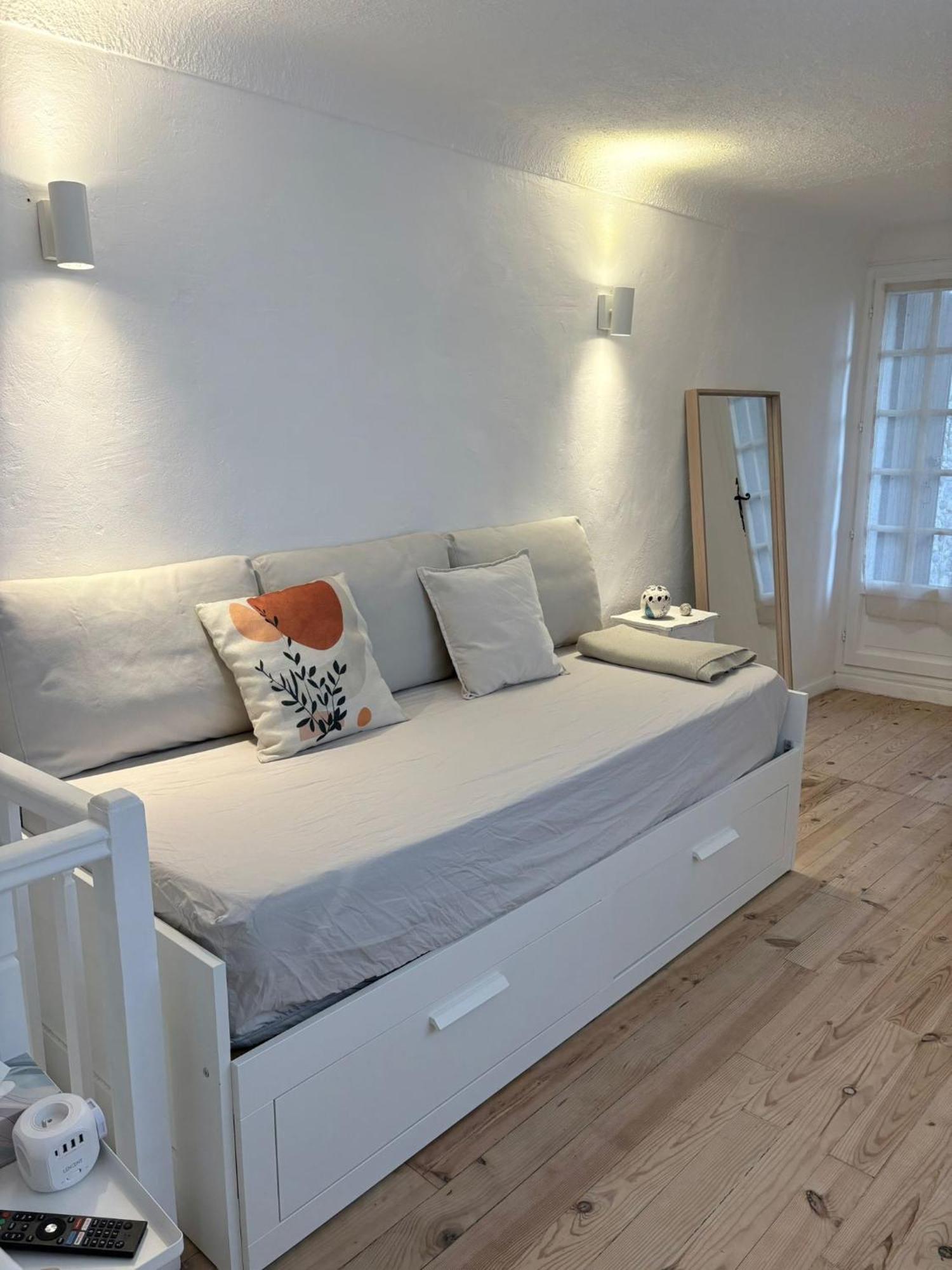 Duplex Au Pied Du Chateau Cagnes-sur-Mer Esterno foto